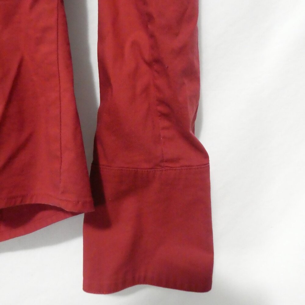SMART SET | small | Elegant Red Long Sleeve Button-Up Shirt - Picture 16 of 16
